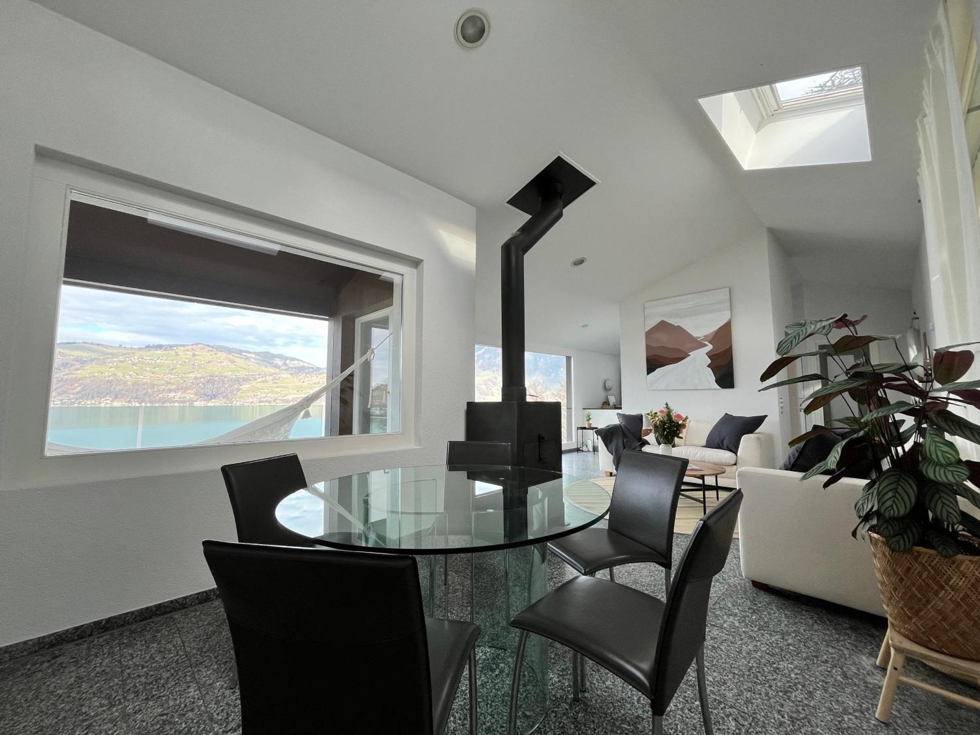 Wohnung Mit Grossartiger Seesicht Und Balkon Spiez Exterior foto