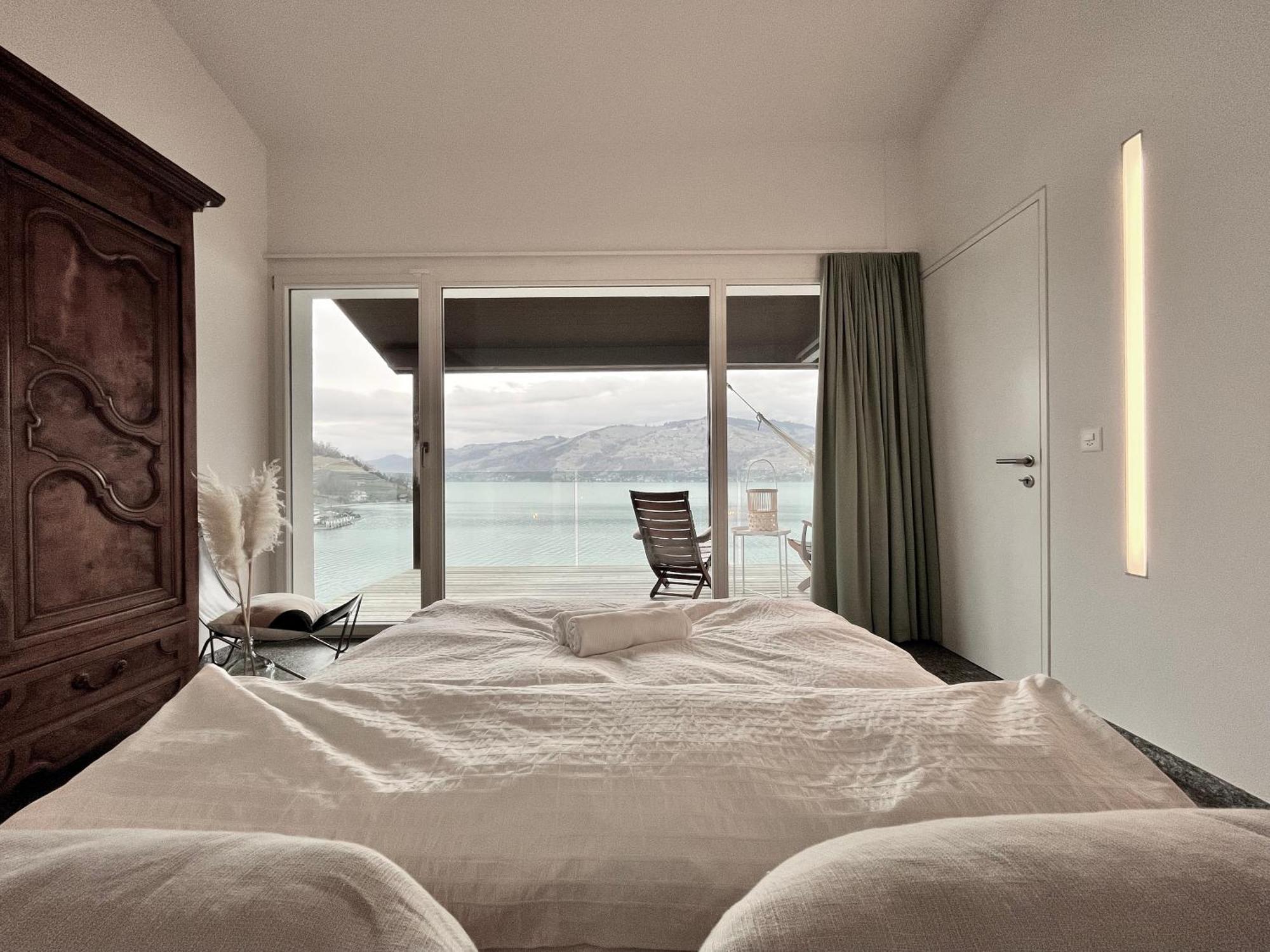Wohnung Mit Grossartiger Seesicht Und Balkon Spiez Exterior foto
