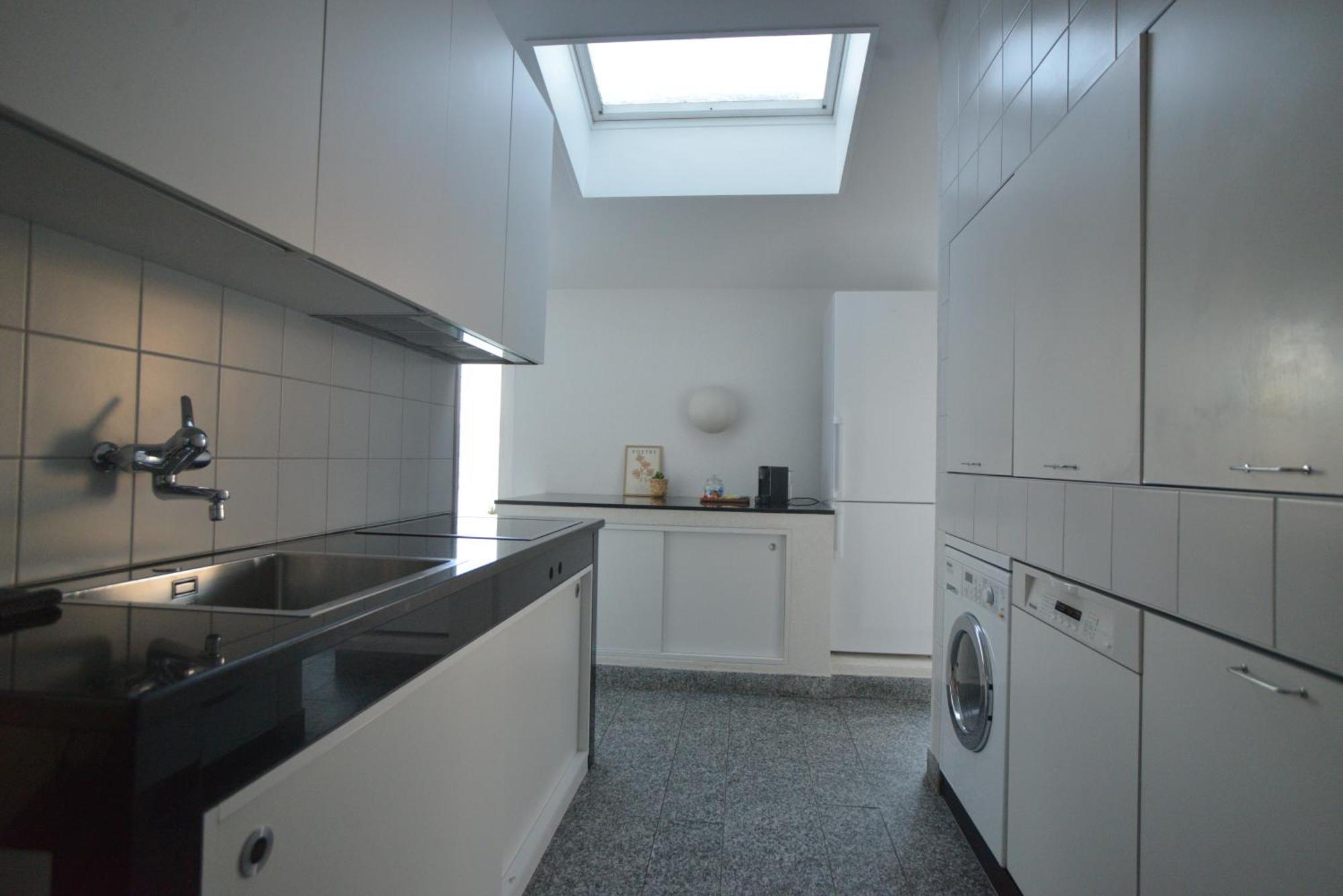 Wohnung Mit Grossartiger Seesicht Und Balkon Spiez Exterior foto